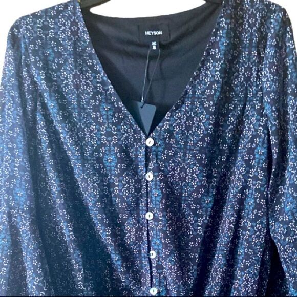 Heyson Long Shear sleeve Bodysuit Blouse with Front Button Detail Size Small - Picture 5 of 7